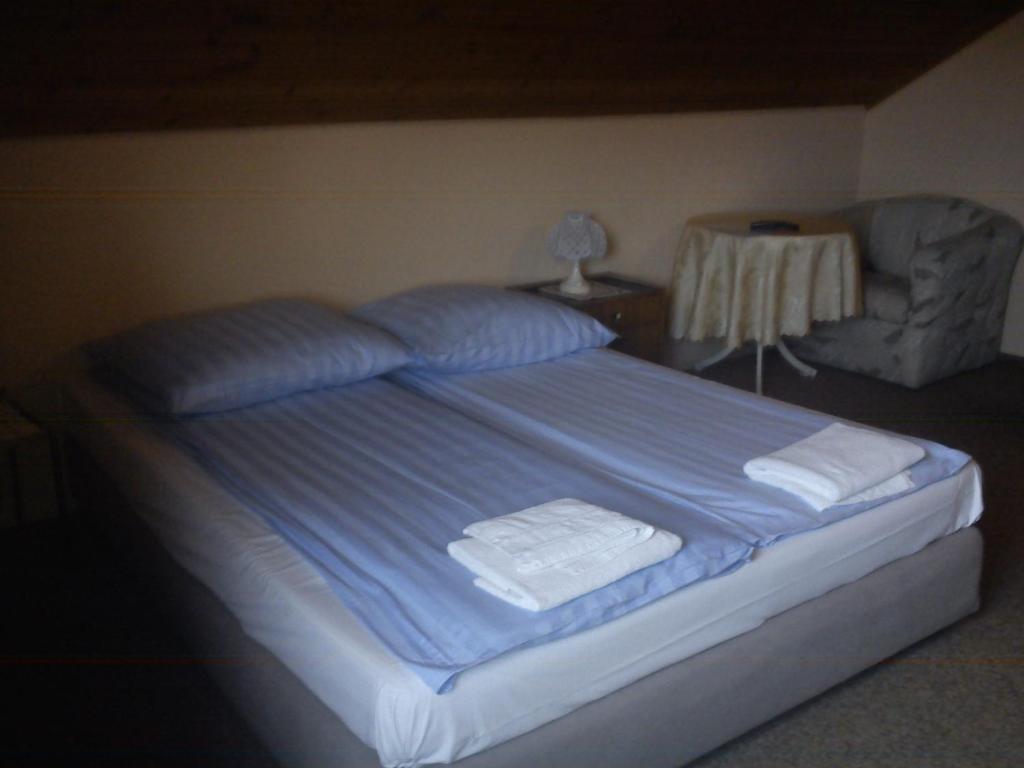 Hotel Zur Kueferschenke Nierstein Quarto foto